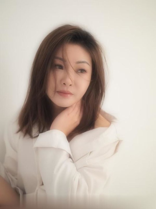 龙首原性感妹子