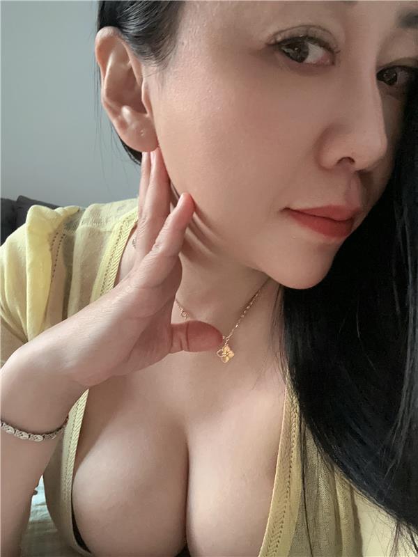 北环一长发少妇