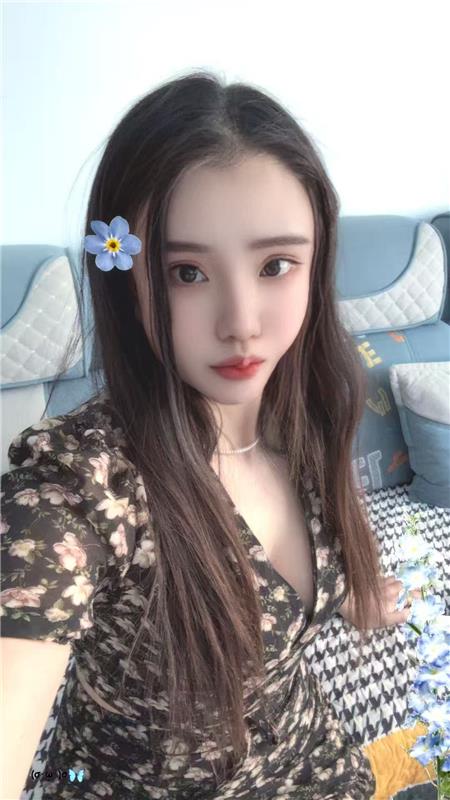 身材哇塞小女人