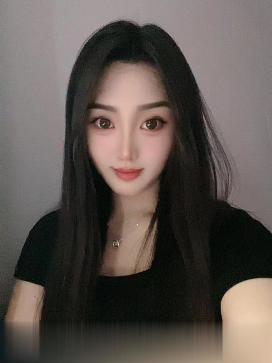 美乳小月..