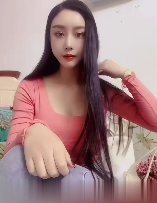 南开奥城个人大胸妹