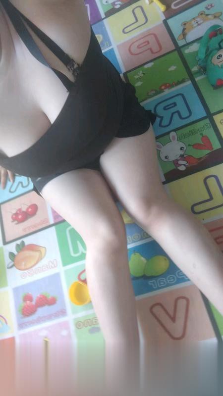 铁西吃奶少妇