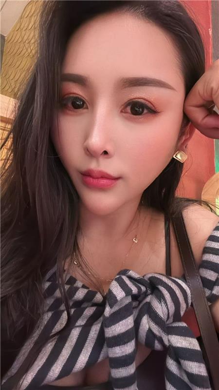 昆明风骚大奶御姐服务好