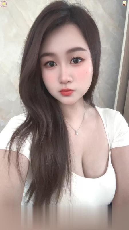 渝北丰满大奶萱萱