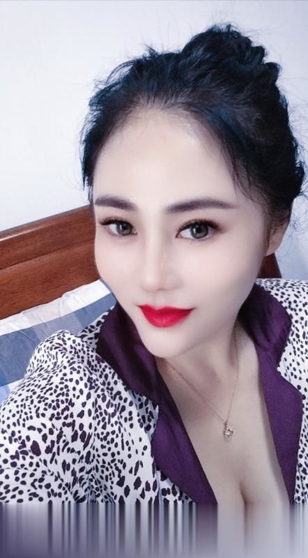 昆山胸大屁股大