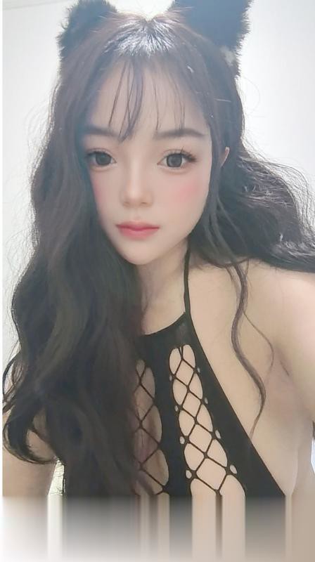 放的开的小骚货