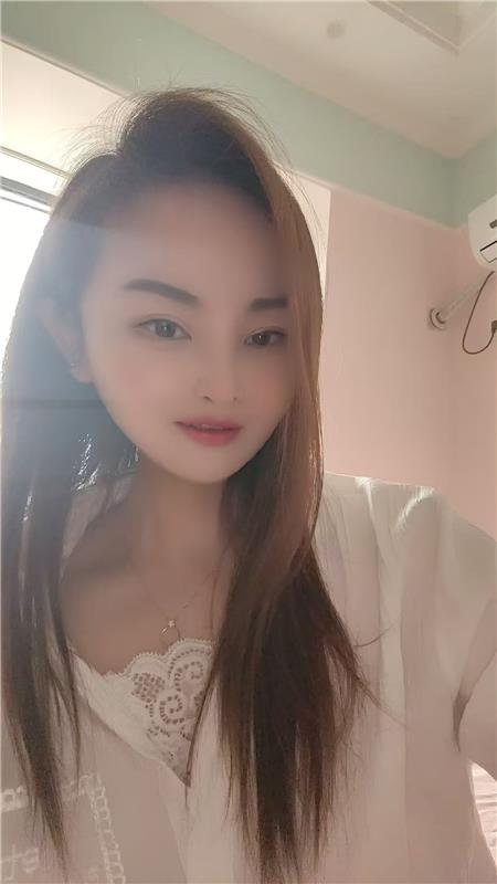 梦想城大奶幺妹