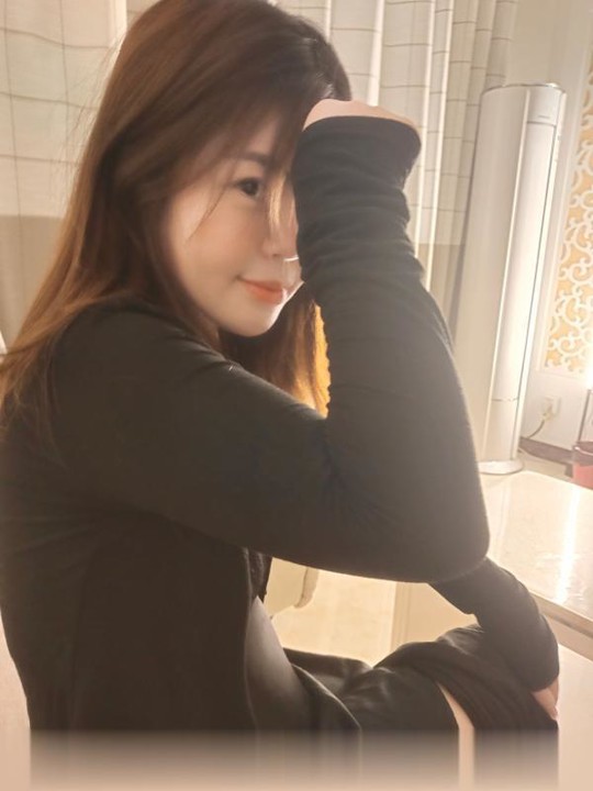 颜值女友感伊伊