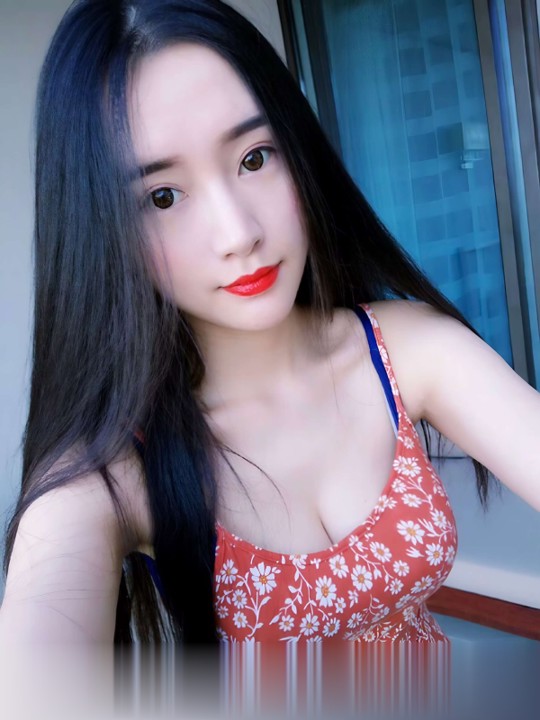 性感美乳小姐姐