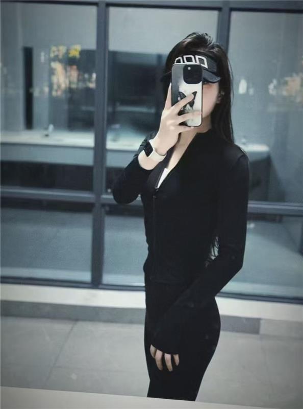 美甲师兼职叶子