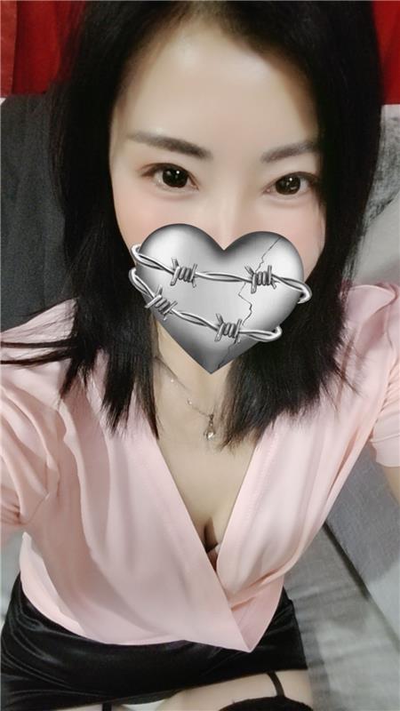 服务系口技一绝小姐姐