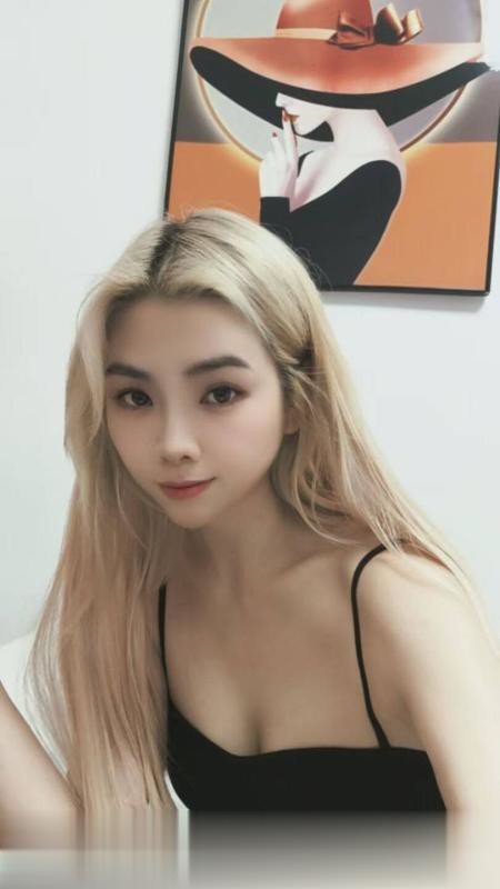 天河苗条妹妹甜甜