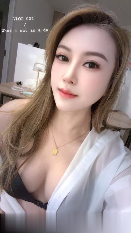 天河气质巨乳少妇馨儿