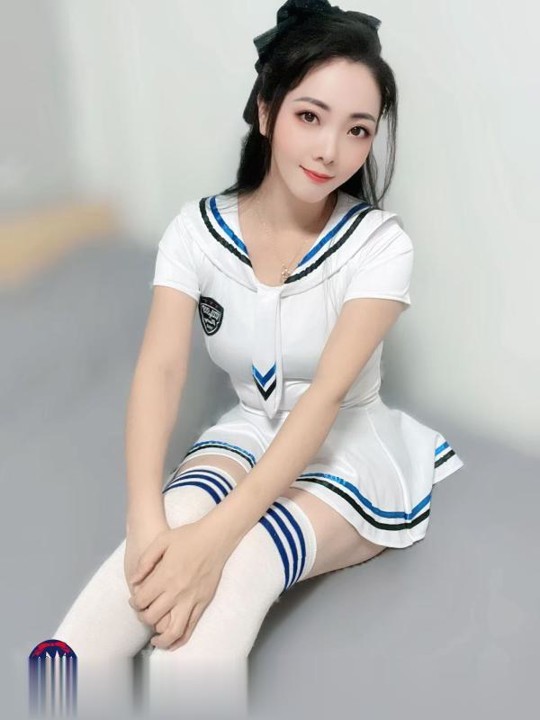 上梅林美腿琳达