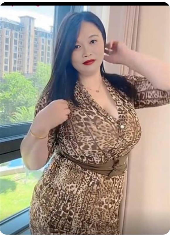 巨乳熟女平安泄火