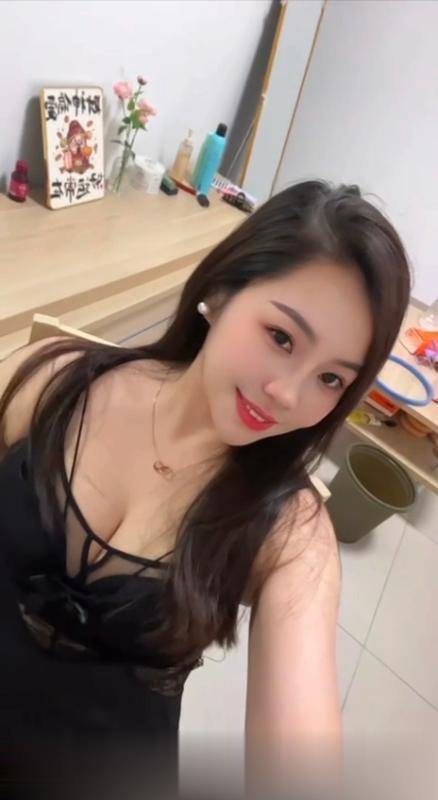 服务系性感气质骚妇