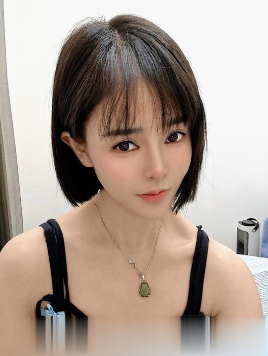 东站小个子大胸妹子