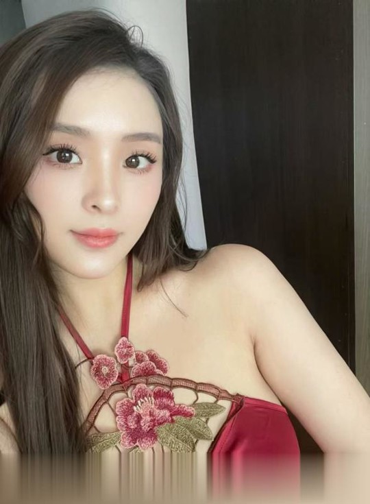 高挑风骚巨乳小米粒