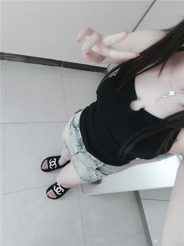 高新区年轻嫩妹