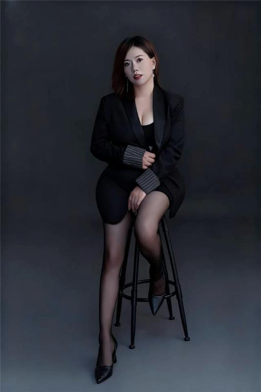 蹂躏服务系骚妇