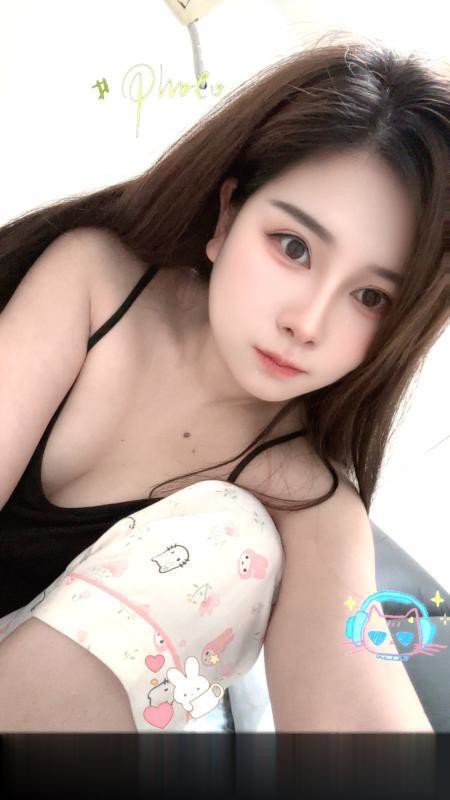 大胸美女兜兜