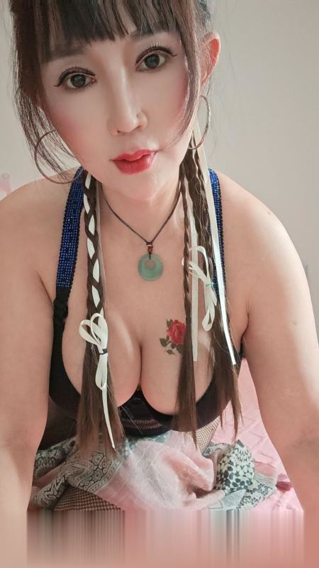 风情翘臀D奶美少妇