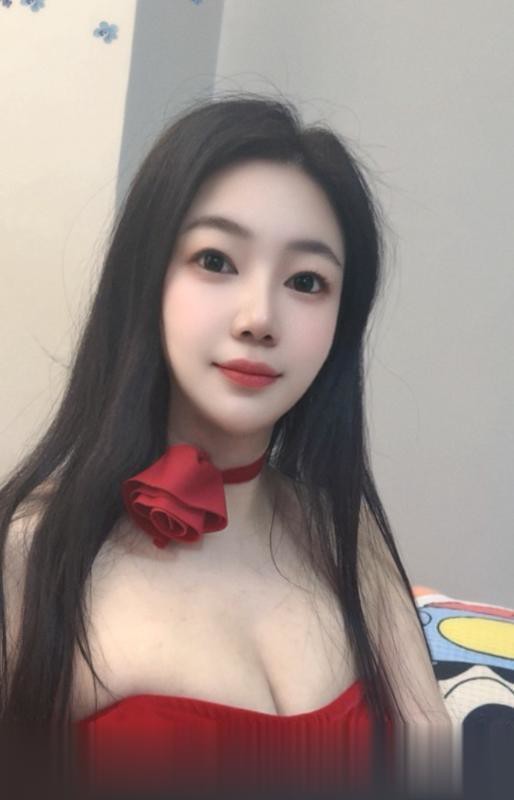 红衣舞娘..