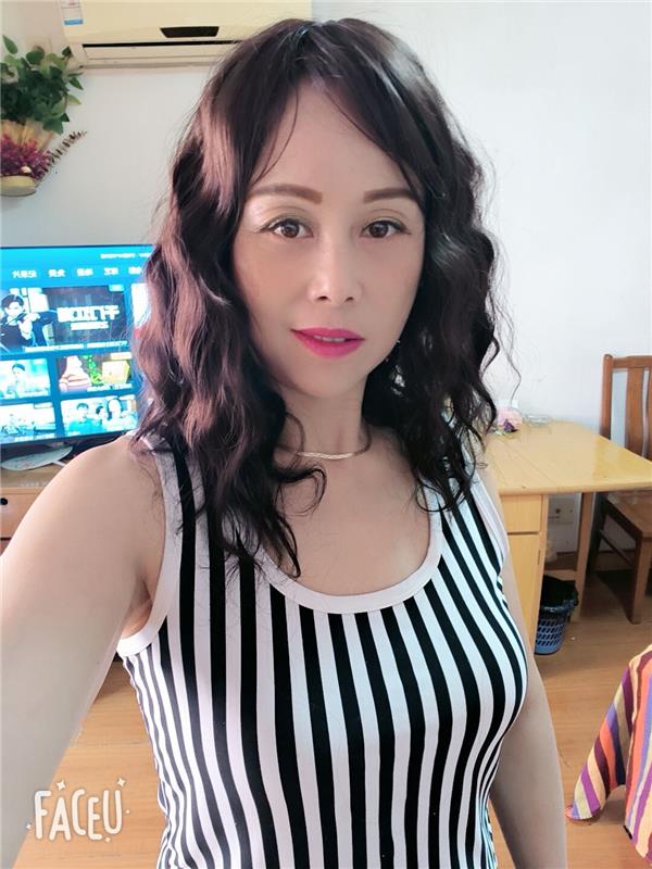 杨浦区一级美乳，人也漂亮