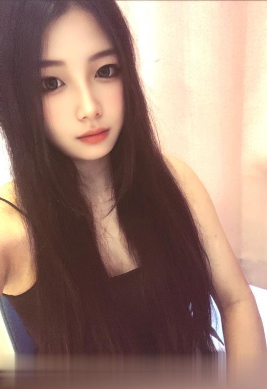 温柔大胸妹子