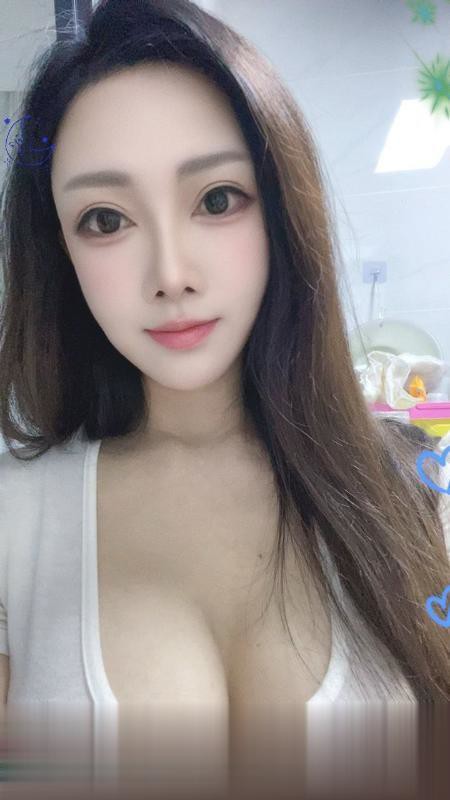 惠城巨乳臀妹