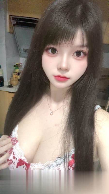 坂田女友闹闹