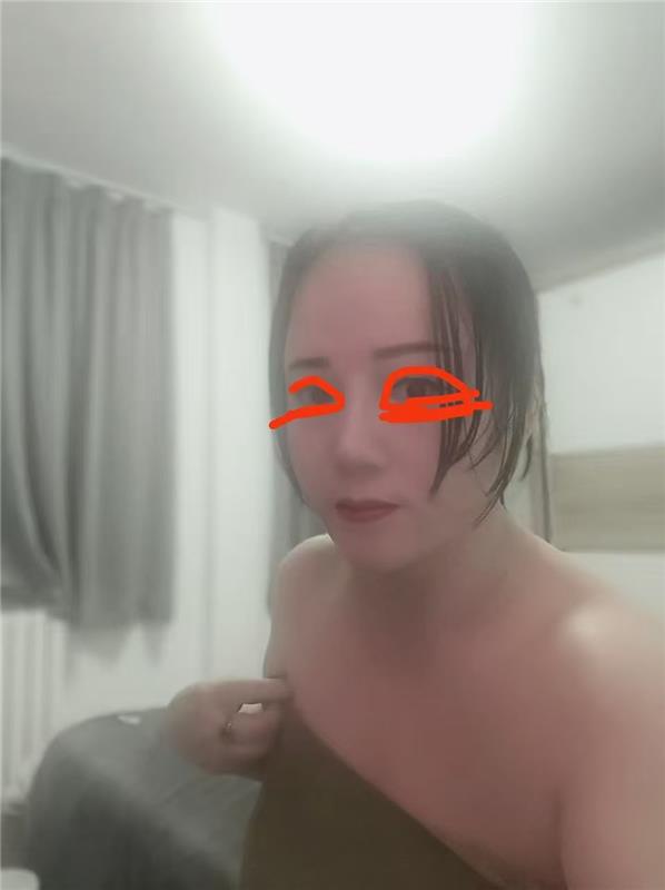 安远门只做kouhuo的少妇，熊特别大，价格实惠