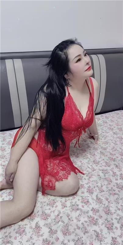 二百泄火大奶少妇