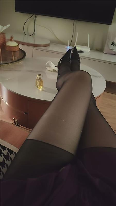 短发少妇兼职
