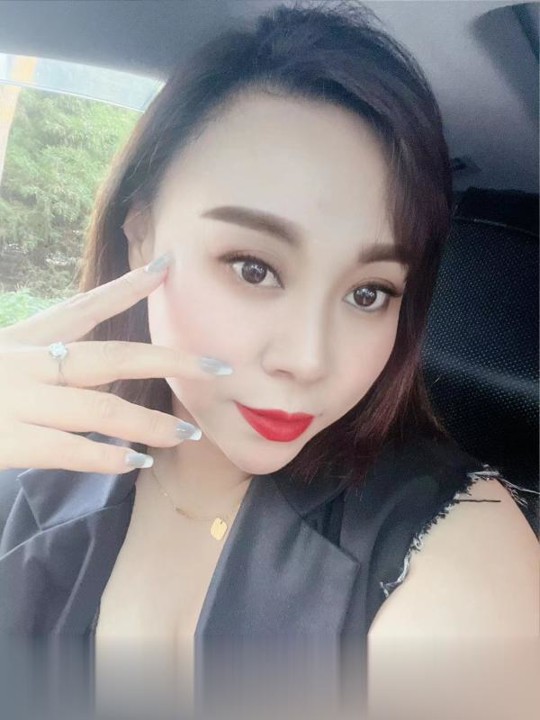 风骚肥臀小少妇