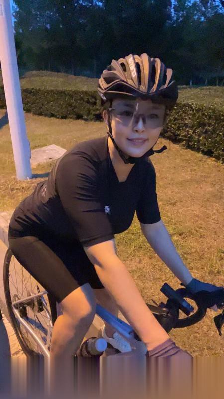 爱骑行的大咪咪渝渝