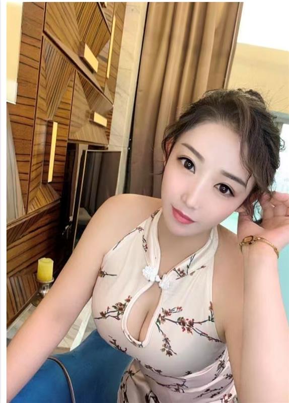 光谷附近巨骚大波美女性价比